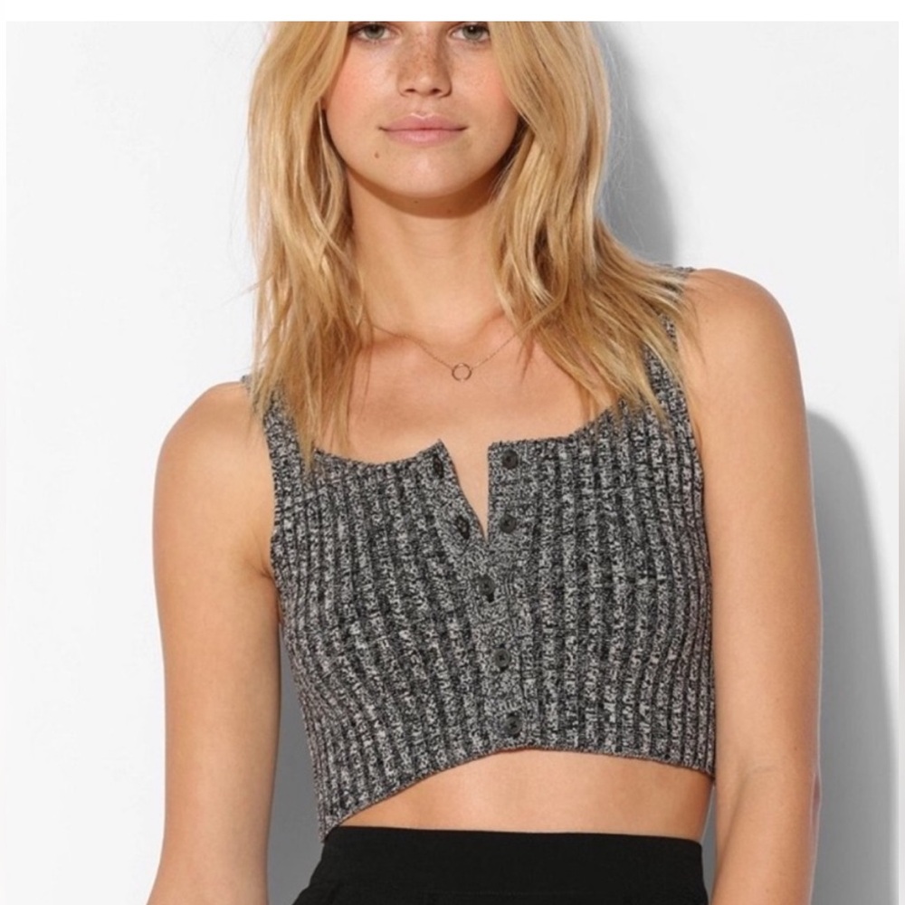 Urban Outfitters Silence + Noise Vivian Ribbed
Knit Sweater Cropped Tank Top
